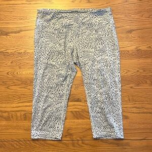 Nike Gray Patterned Leggings